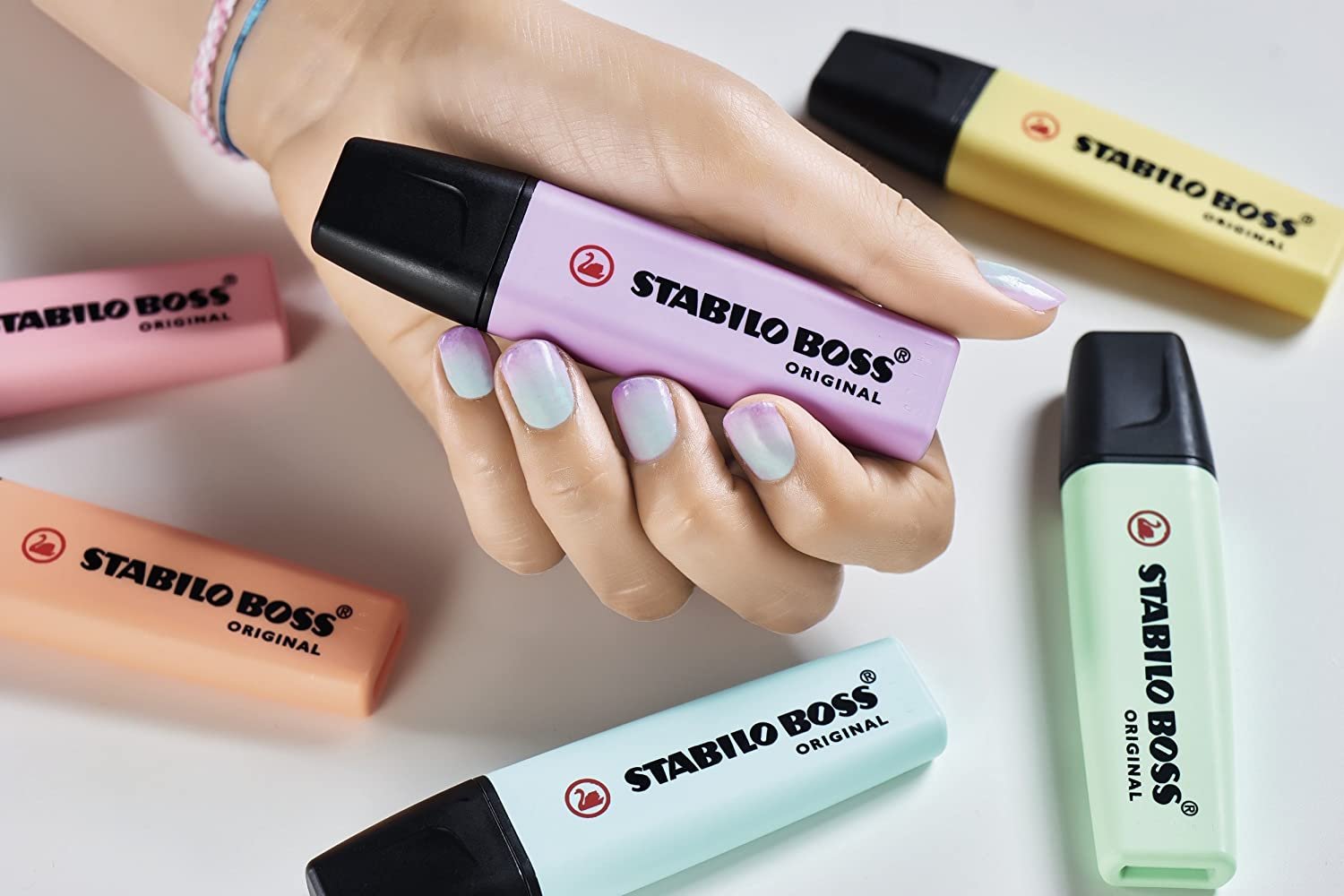 STABILO BOSS ORIGINAL Pastel - Highlighter Pen - Wallet of 8 - Assorted Colours STABILO BOSS ORIGINAL Pastel - Highlighter Pen - Wallet of 8 - Assorted Colours